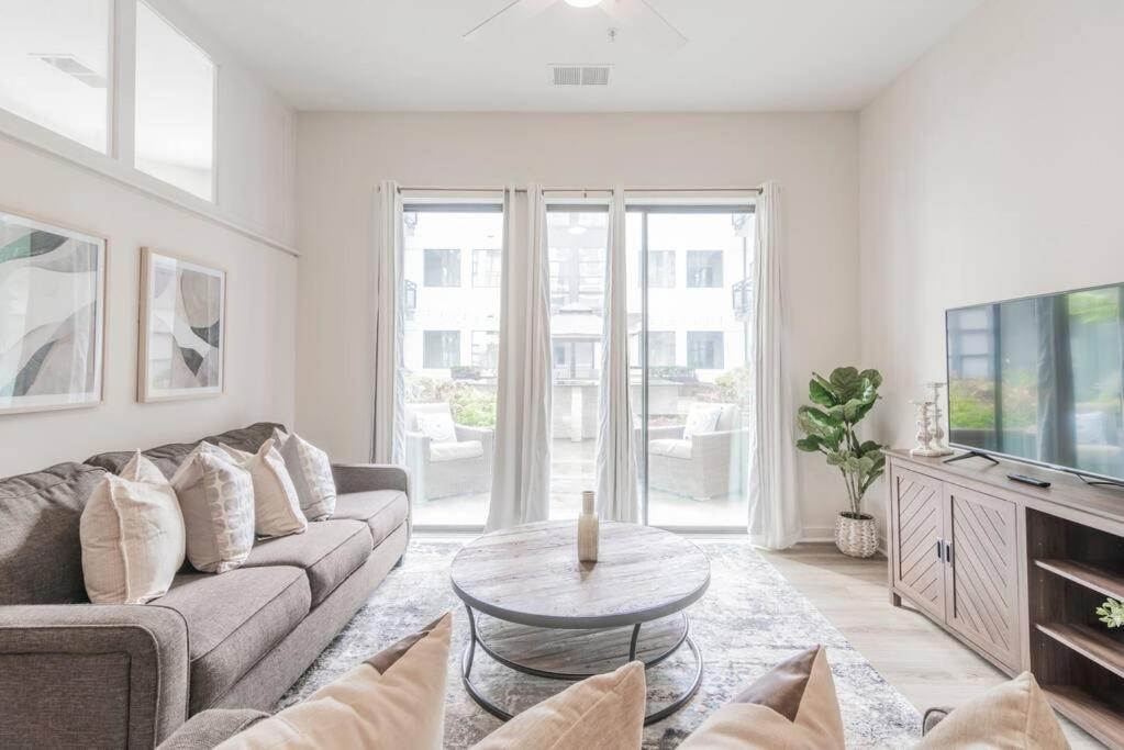 Charming Cozy Apartment With Wi-Fi & Free Parking Charlotte Exterior photo